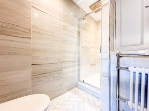 Photo 19- click for photo gallery